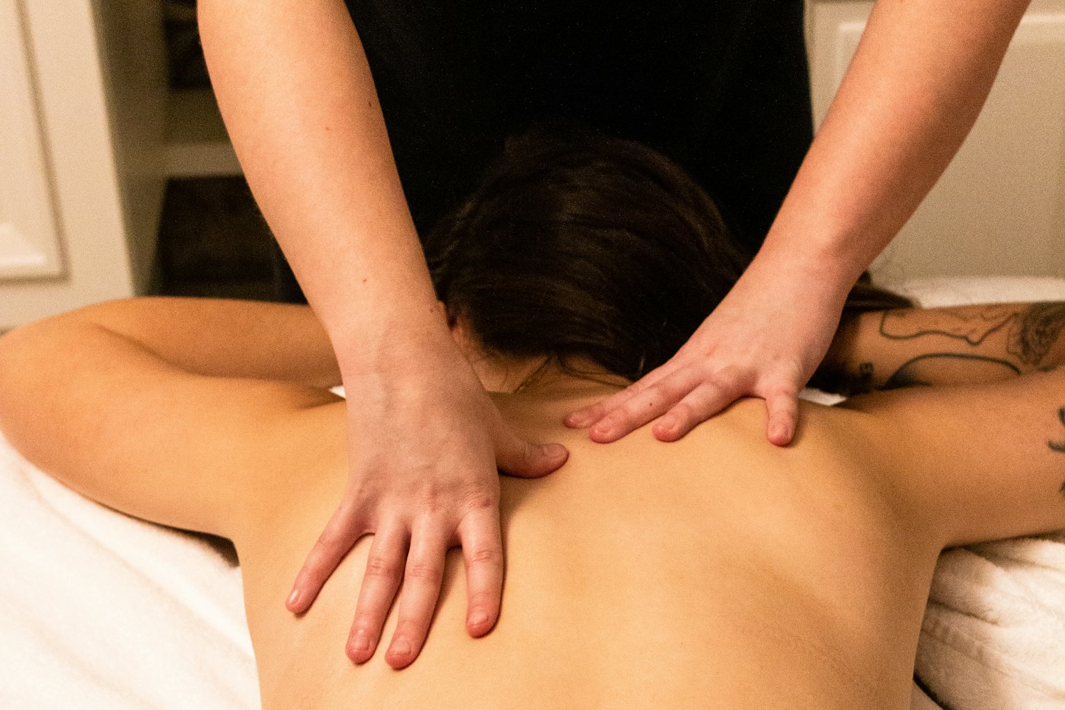 Aperçu de la démonstration praticien en massage bien-être